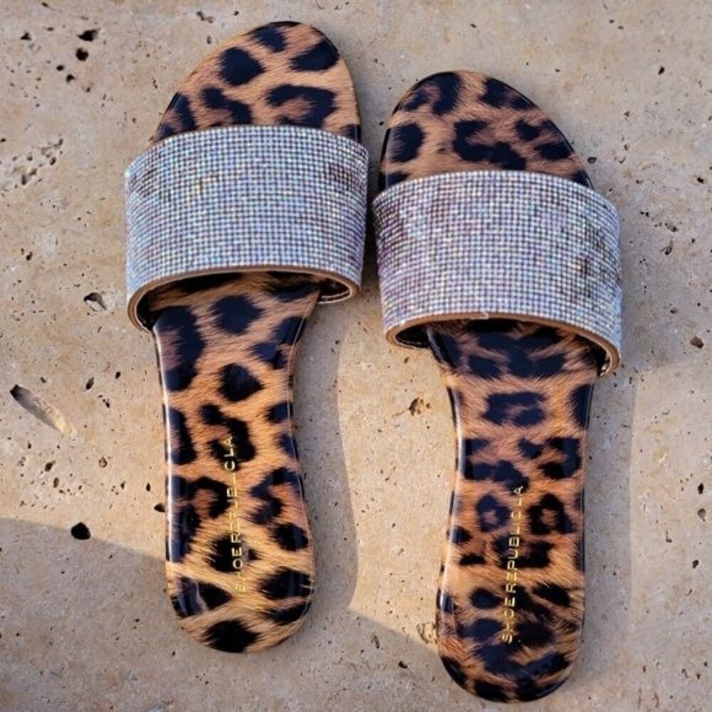 Women's Sparkly Leopard Rhinestone Flat Sandals - Picture 3 of 4